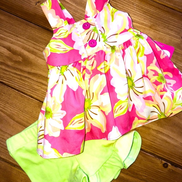 0/3m NWT RicRac & Ruffles 2 pc Outfit perfect for Spring! - Picture 6 of 9